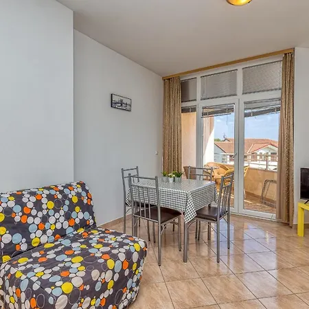 Sunrise Apartment
